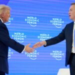 Руководитель Всемирного экономического форума ушёл в отставку после скандала, связанного с Epstein