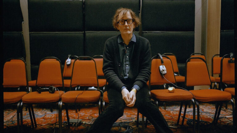 Pulp представляет новую композицию «Begging For Change» из благотворительного альбома HELP(2)