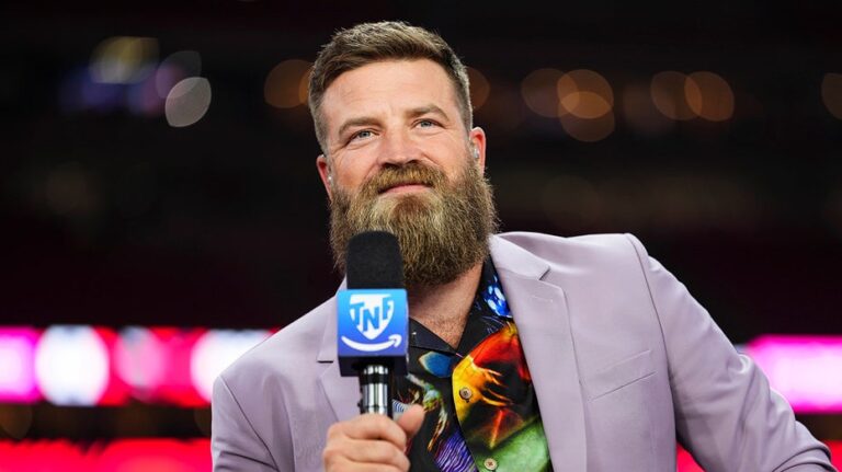 Эксперт из NFL оценивает шансы Самуэля Дарнольда и его роль в преддверии Super Bowl LX