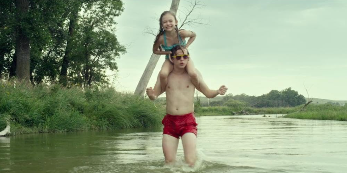 Логан Миллер и Урсула Паркер в Take Me to the River (2015)