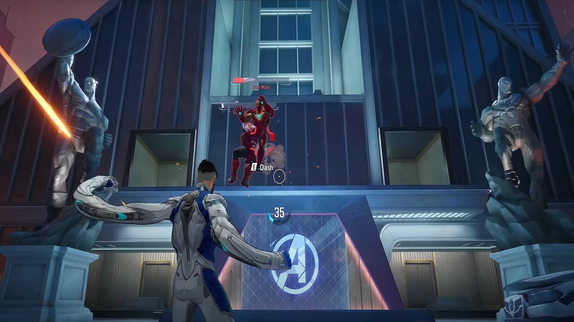 Изображение из Marvel Rivals, где mr fantastic тянется, чтобы ударить Iron Man