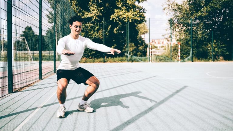 Три эффективных упражнения для сохранения мышечной массы после 40 лет