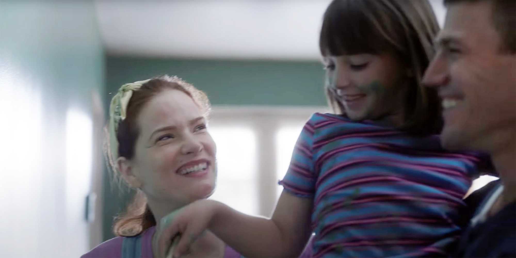 Шэнан и Келли Гибб с Джетро Гибб в NCIS Origins