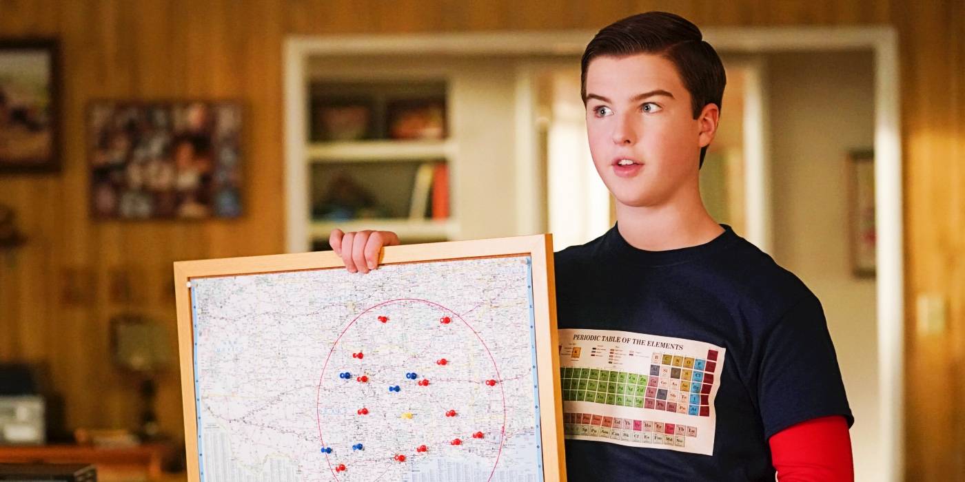 Шелдон держит карту в 6 сезоне "Young Sheldon"