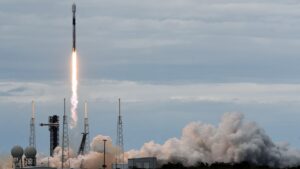 Китай и SpaceX соревнуются за лидерство в создании орбитальных AI-центров на базе солнечной энергии