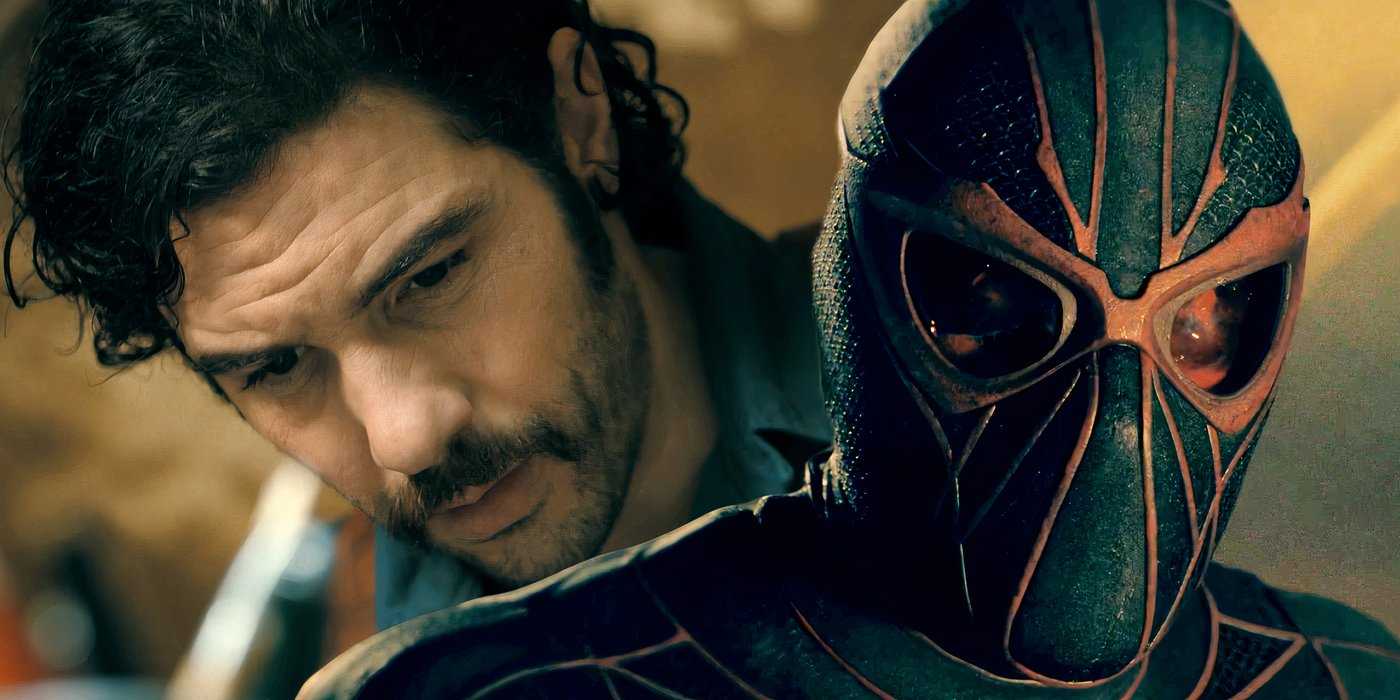 Разделенное изображение Эзекьеля Симса в и без костюма в фильме "Мадам Веб"