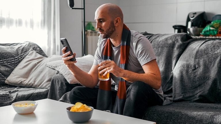 Как мошенники используют данные для целенаправленных атак во время Суперкубка