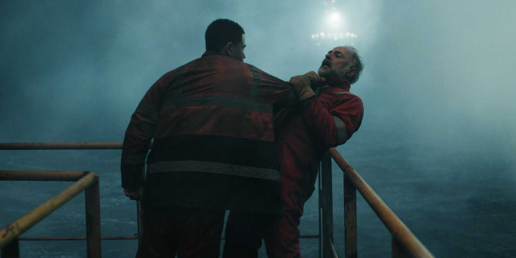 Баз убивает Альвин в The Rig