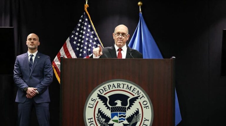 Глава DHS объявил о сокращении федерального присутствия в Миннесоте благодаря сотрудничеству с местной полицией