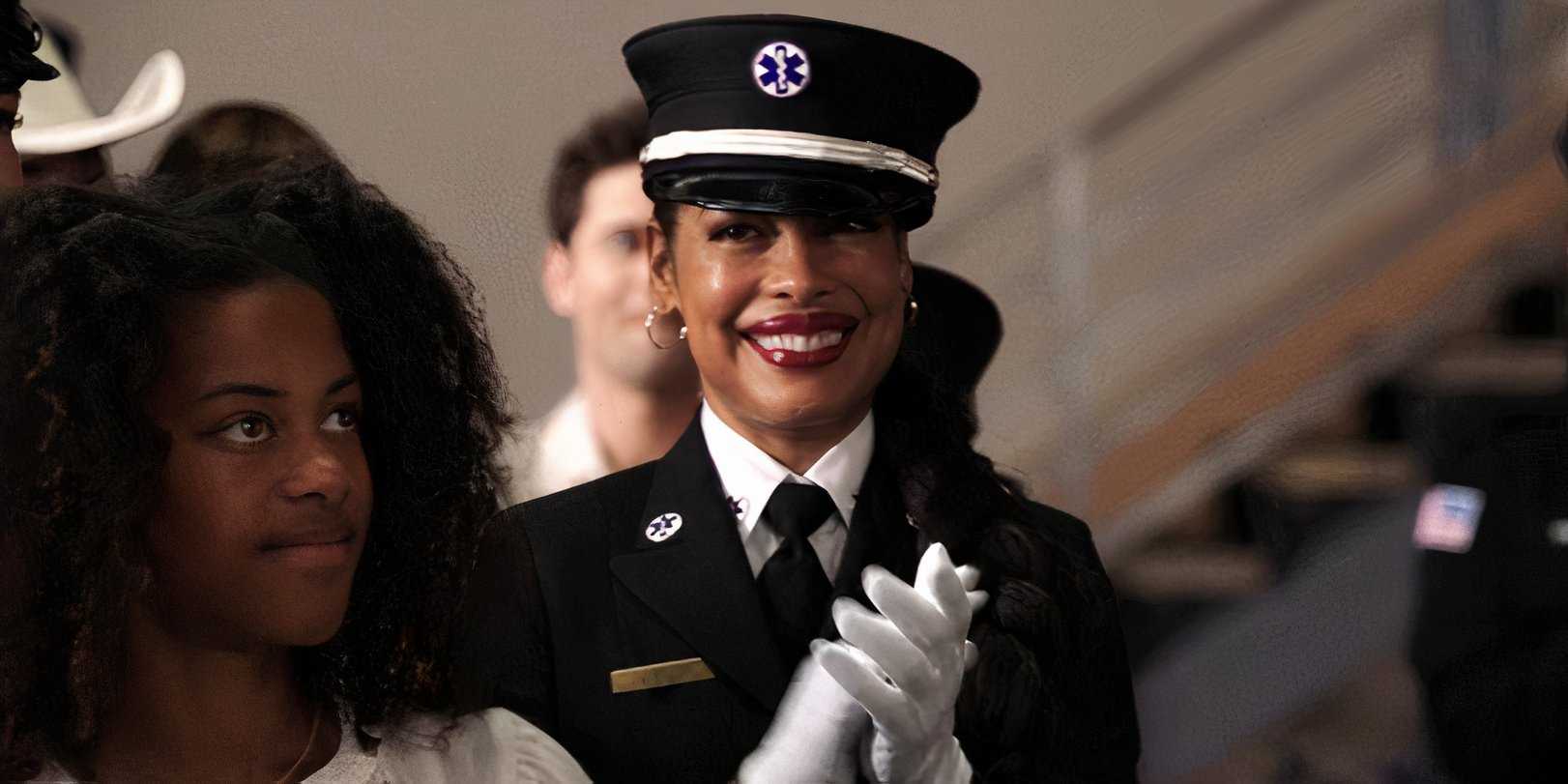 Томми аплодирует в финале сериала 9-1-1: Lone Star