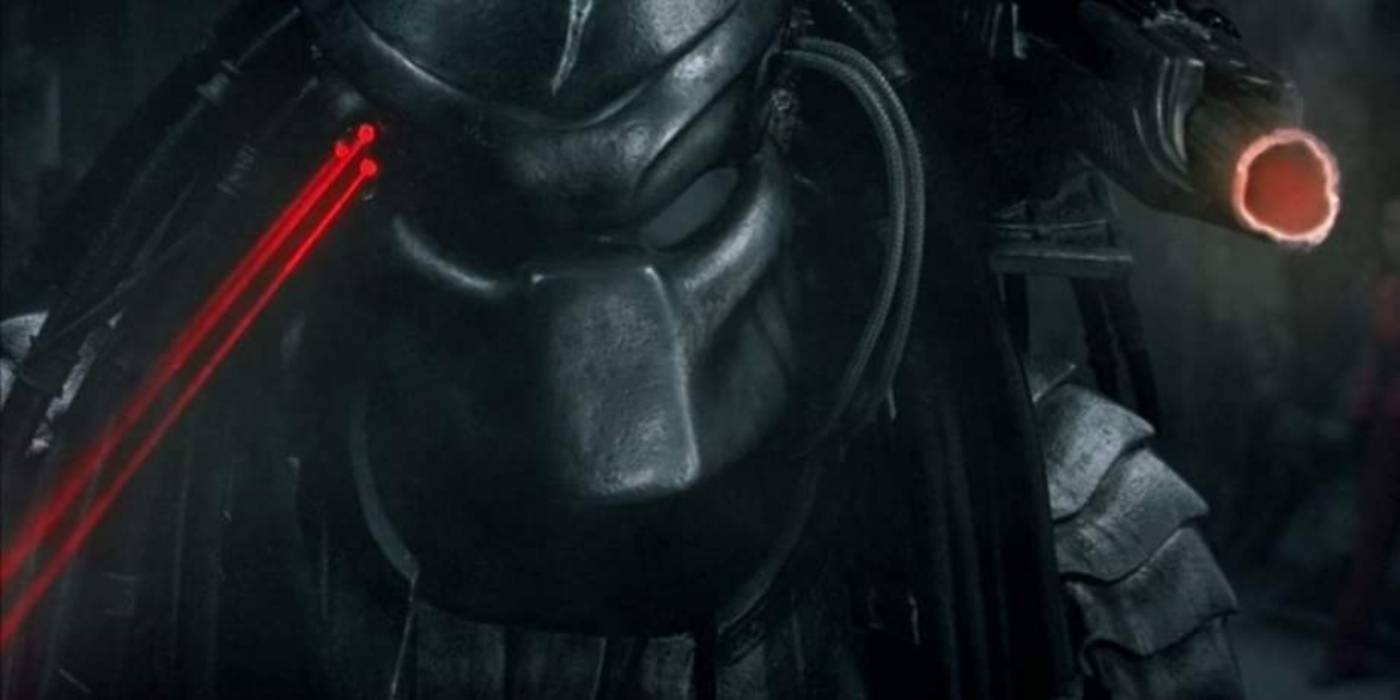 Предатор с лазерным прицелом и плазменным лучом на плече