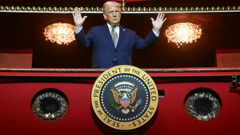 Трамп объявил о двухлетней закрытии Центра искусств Трампа для масштабных реконструкций