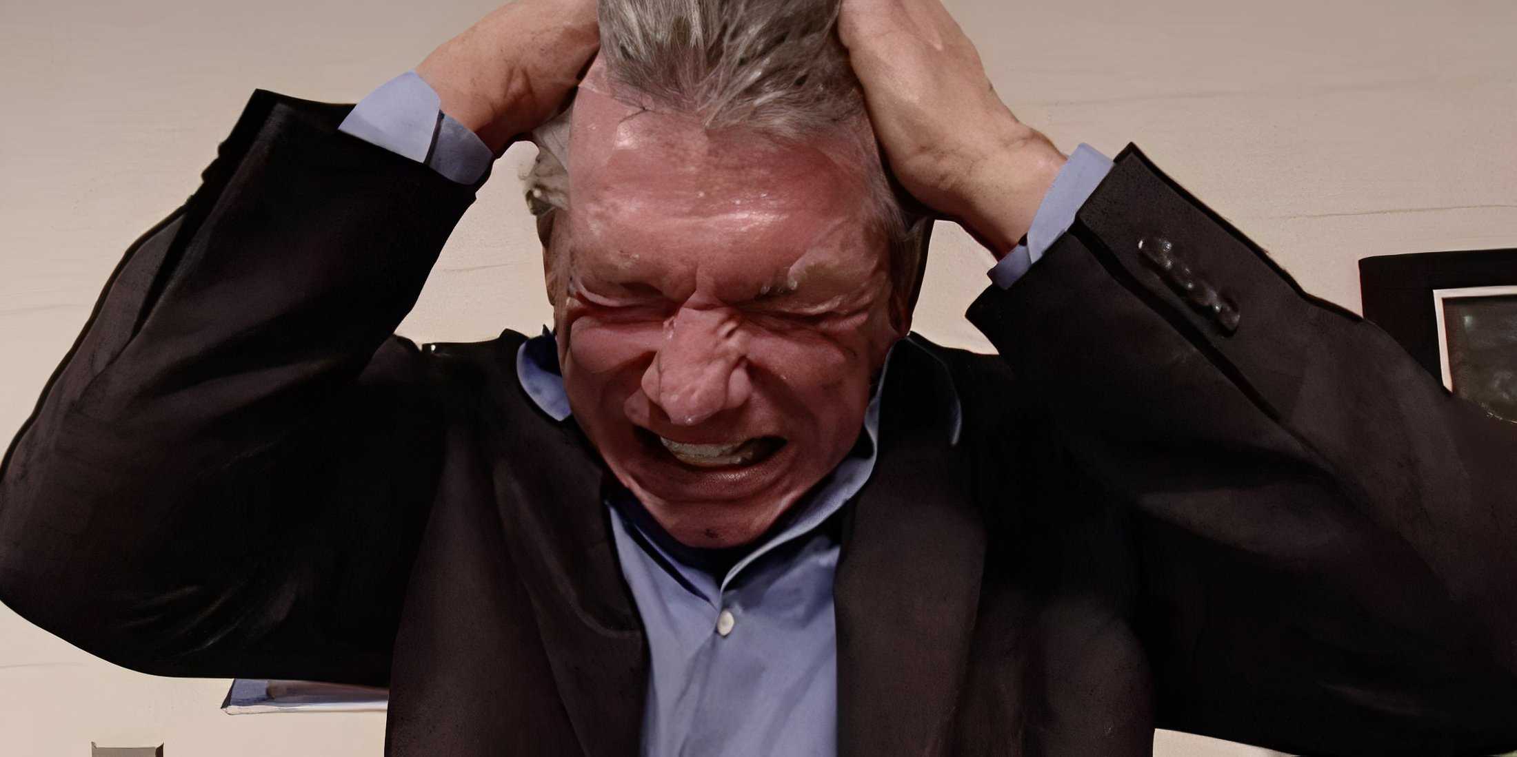 Винс МакМэн в ярости в WWE