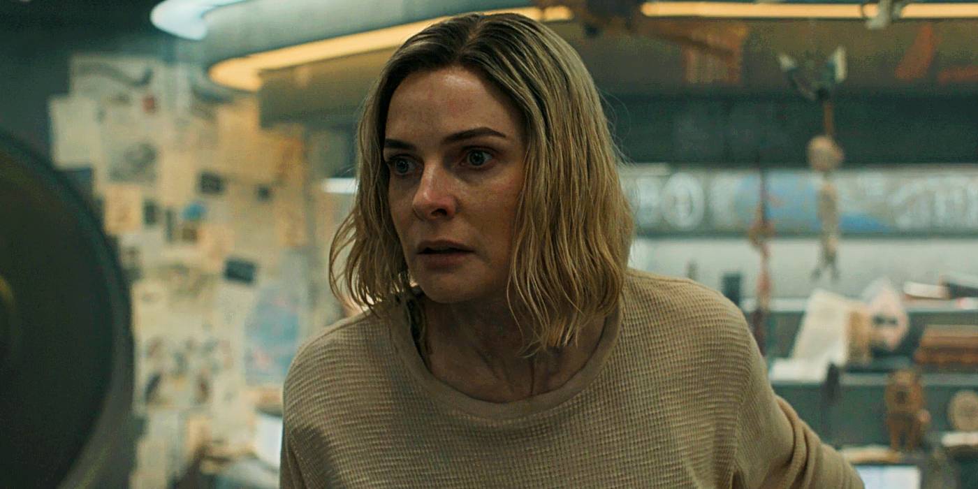 Жюльетта, выражающая беспокойство в 10-й серии 2-го сезона "Силио"