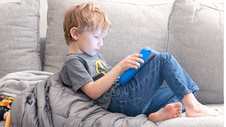 Внимание родителям: опасность «AI Slop» уже влияет на детей через популярные платформы