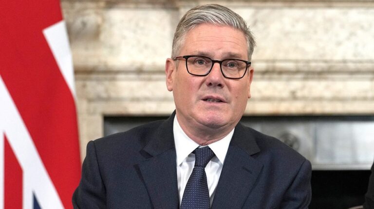 США получили разрешение использовать британские базы для ограниченных ударов по Ирану