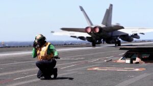 США призывают международное сообщество обеспечить безопасность Ормузского пролива