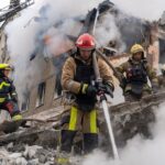 Российский ракетный удар по Харькову уносит жизни, а Трамп обвиняет межгосударственную вражду в препятствиях для мира