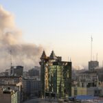 Израиль нанес удары по ключевым объектам внутренней безопасности Ирана, намекая на возможное восстание