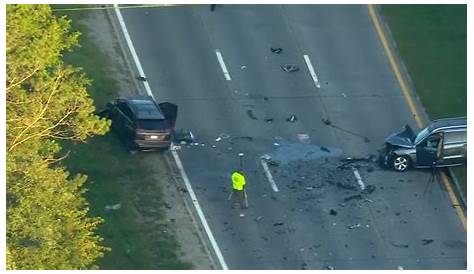 Смертельная авария на Лонг-Айленде Вчера авария на южной части штата Паркуэй Убивает 4 человека на новом шоссе