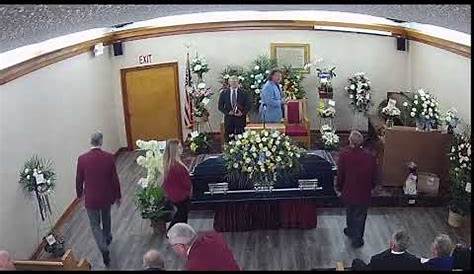 Открывая заключительную главу, посвященную отошедшим душам в похоронном доме Уилсона в Часовне Чикамауга, Бекки Трю на YouTube