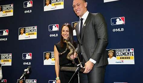 Саманта Джадж: насколько выше Янкиз Стар Аарон, чем его жена