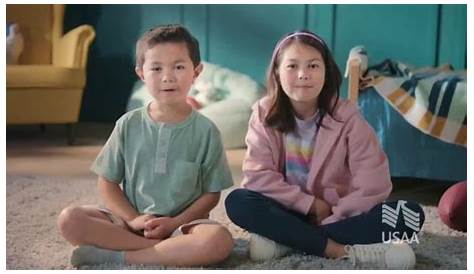 Usaa Commercial Castchat Messenger Tv «Помогите на каждом повороте»