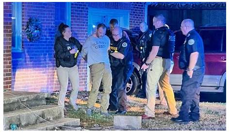 Последний арест в Ли Каунтитаймлайн видео заместитель округа Эд за утечку деталей уличного рэга