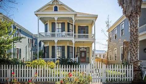 Восстановление Галвестонских домов для продажи C 1898 Викторианский дом в историческом районе Ницца Реставрация в Нью-Йорке