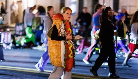 Hanover Pa Halloween Parade смотреть онлайн-рейд в 730 вечера