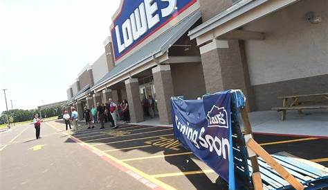 Магазин Lowe Home Improvement Store будет открыт в центре Леланда
