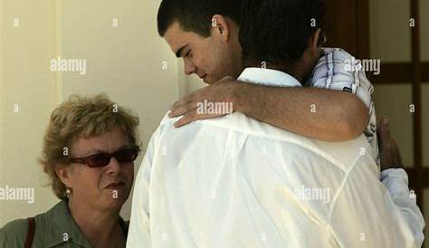 Анита Ван Дер Слот вышла замуж за голландского подростка Джорана 18, который въехал в автомобиль своей семьи