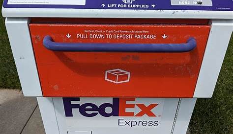 Fedex Dropboxes Express выкинула из строя Point Drop Box в Лас-Вегасе