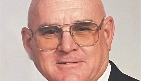 Похороны дома некрологов округа Магоффин Ричард Ирвин Уокер