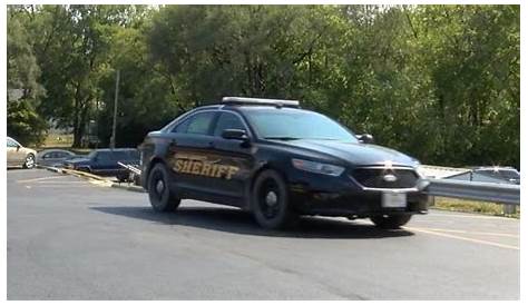 Шериф департамента шерифа округа Колс штата Иллинойс ответил на стрельбу в средней школе Маттуна