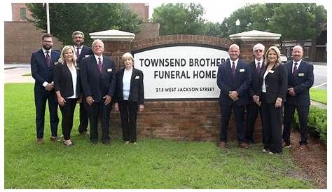 Как Townsend Funeral Home Dublin Ga создает некрологы для долговременного наследия