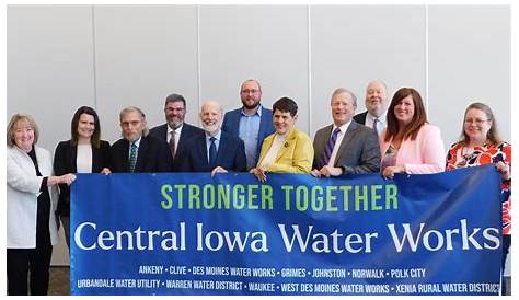 Действительно, в Де-Мойне, в центре Айовы, состоялась первая встреча с участием всех, кто был на борту?