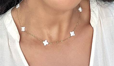 Кто подарил Николь Уоллес бирюзовое ожерелье, какое синее ожерелье носит Николь