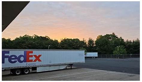 Федекс счастливого дня Федекс